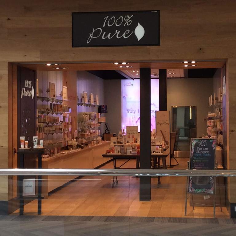 WOODFIELD MALL store image